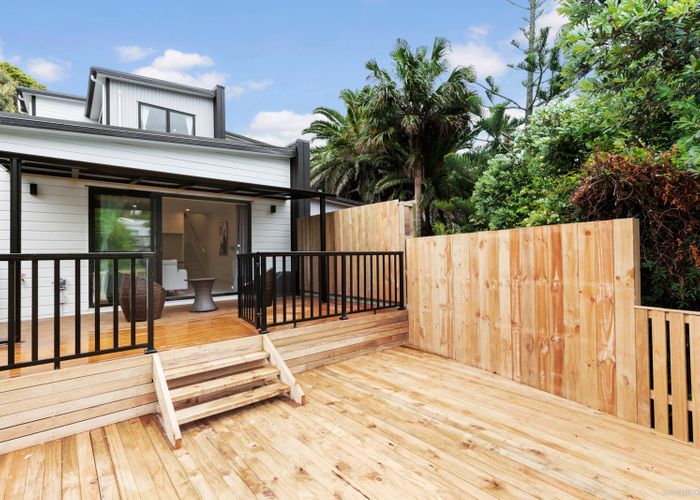  at 26A Segedin Place, Glenfield, Auckland