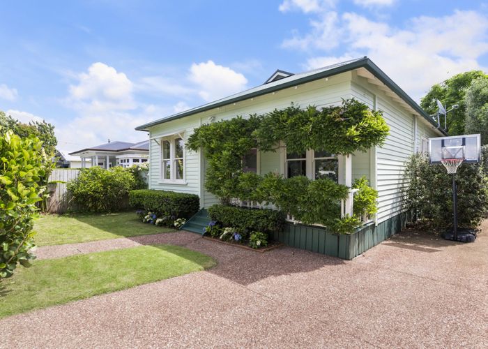  at 122 Victoria Street, Onehunga, Auckland