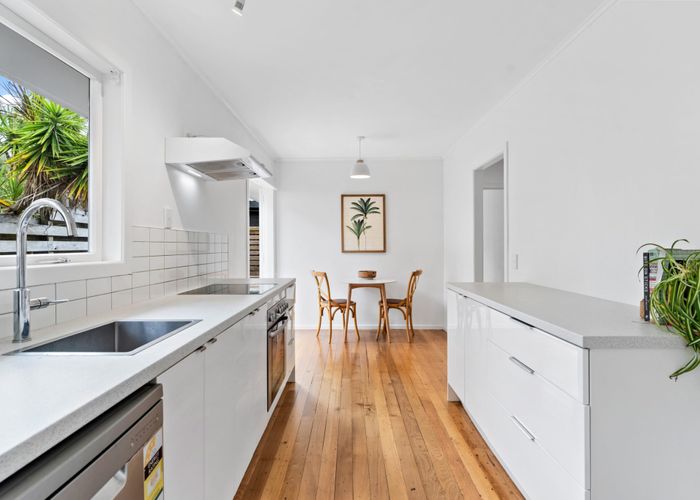  at 1 Glenford Lane, Te Atatu Peninsula, Waitakere City, Auckland