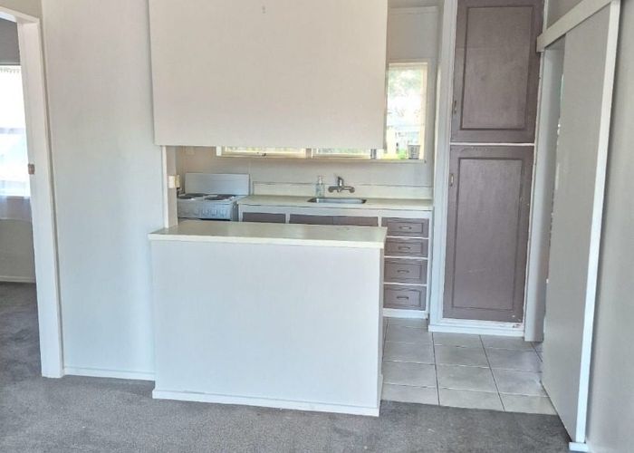  at 150E Hutchinson Avenue, New Lynn, Waitakere City, Auckland