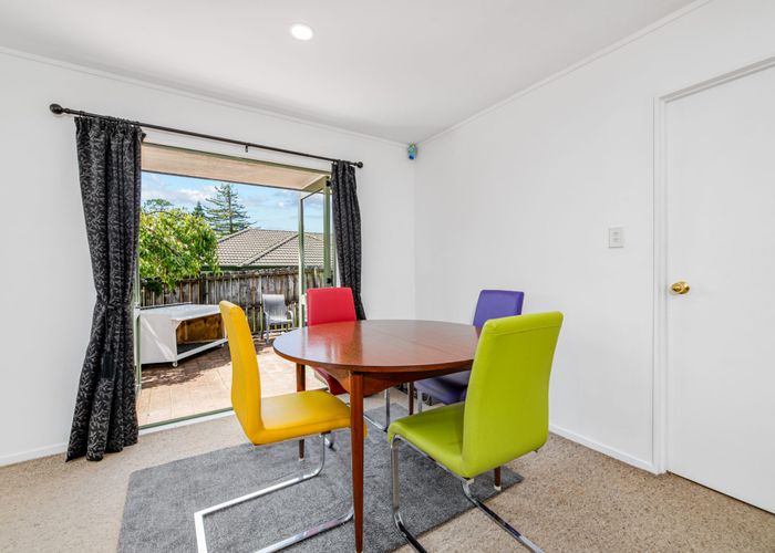  at 30 Legacy Drive, Henderson, Auckland
