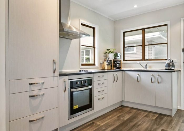  at 2/23a Balmain Road, Chatswood, North Shore City, Auckland