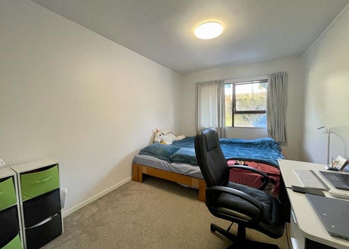  at 2/10 Hampstead Road, Sandringham, Auckland