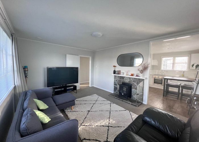  at 3 Benghazi Road, Panmure, Auckland