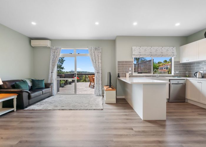  at 17 Bushglen Court, Browns Bay, Auckland