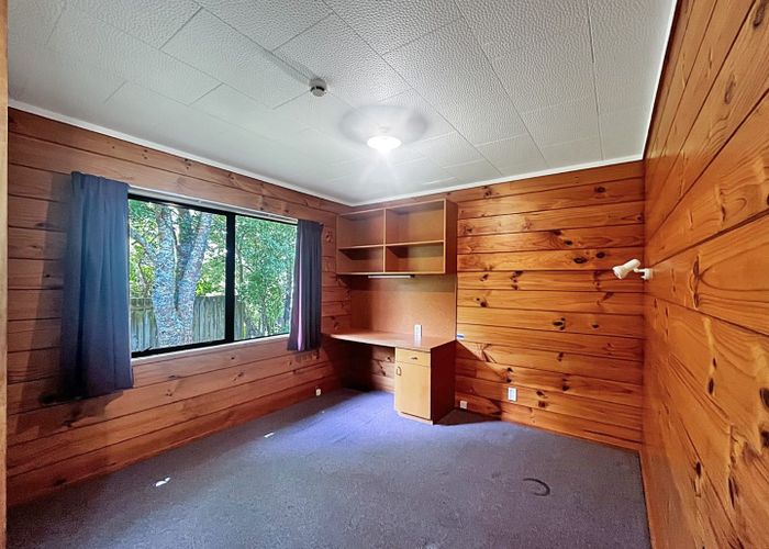  at 12 Keiller Place, Fitzherbert, Palmerston North, Manawatu / Whanganui