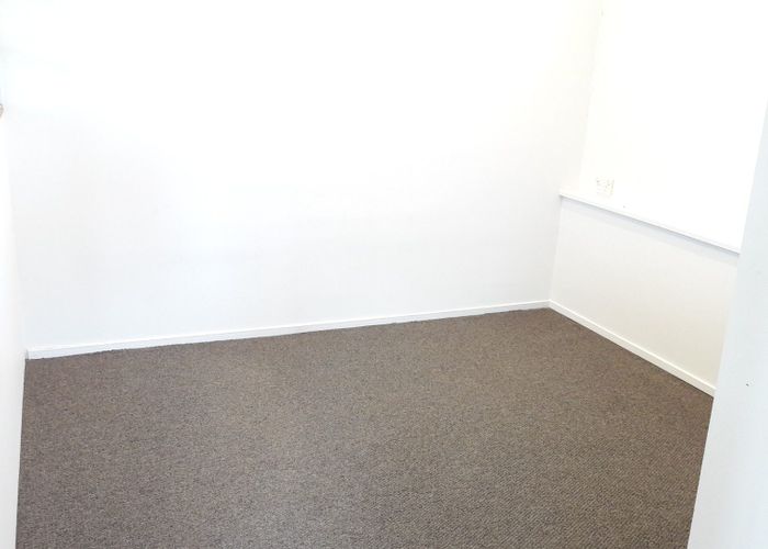  at 3/19 Chivalry Road, Glenfield, North Shore City, Auckland
