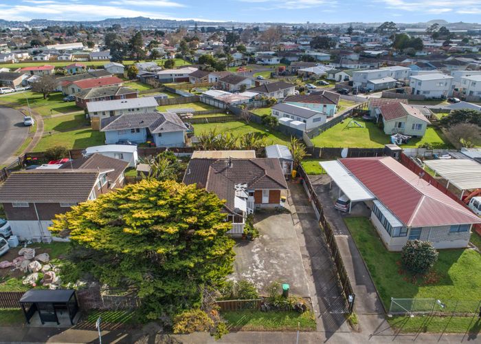  at 44 Mckinstry Avenue, Mangere East, Auckland