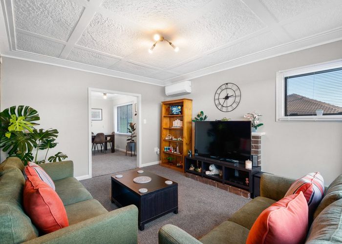  at 17 Waldron Crescent, Green Island, Dunedin, Otago