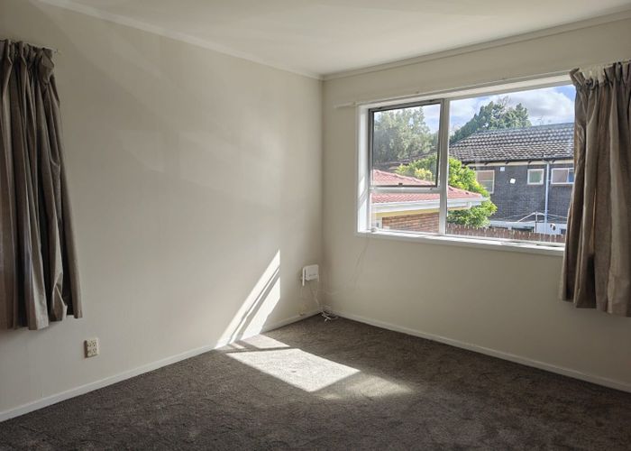  at 3/8 Pamela Place, New Lynn, Waitakere City, Auckland