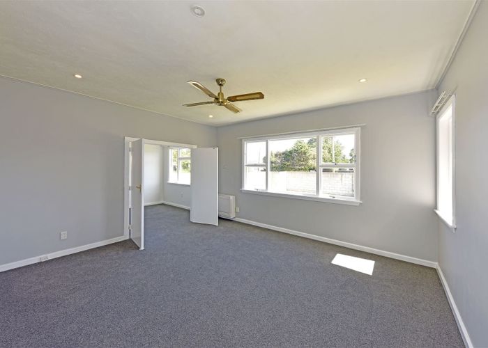  at 1/84 Racecourse Road, Sockburn, Christchurch