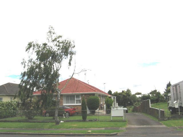  at 1/24 Harris Road, Mount Wellington, Auckland