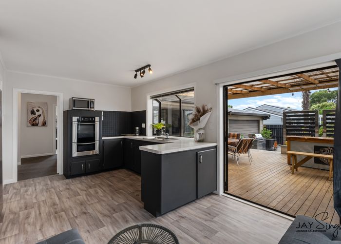  at 16 Takanini School Road, Takanini, Auckland