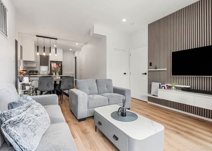 at 8B Hobart Crescent, Wattle Downs, Manukau City, Auckland