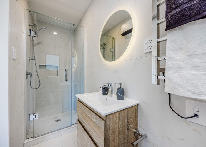  at 5C & 5D Beaufort Place, Papatoetoe, Manukau City, Auckland