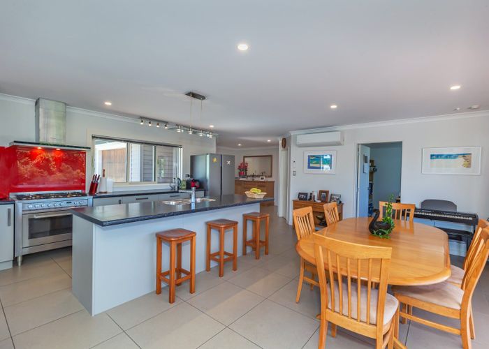  at 14 Twin Peaks Grove, Koputaroa, Levin