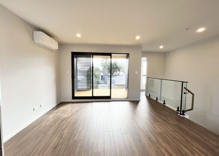  at 18A Stratford Avenue, Milford, Auckland