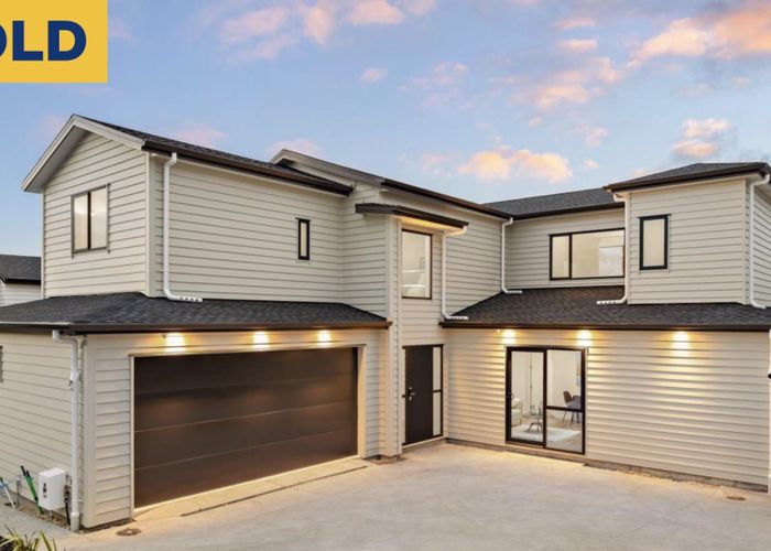  at 14 Bela Vista Boulevard, Swanson, Auckland