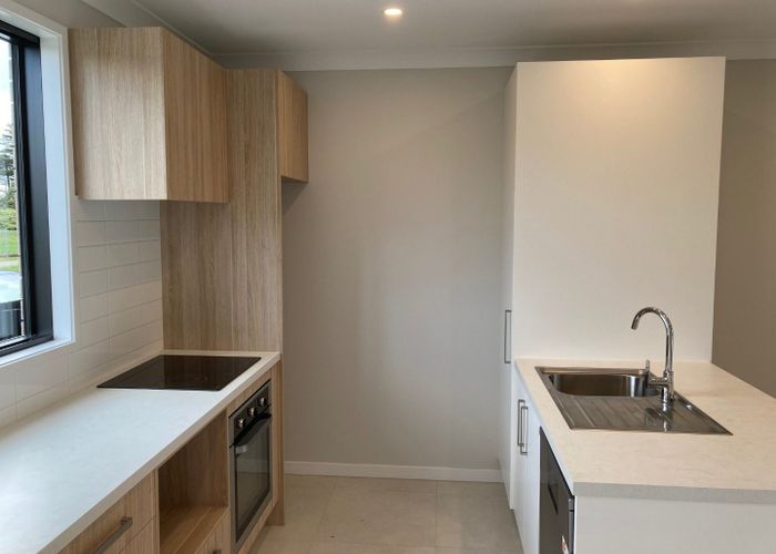  at 21A O'meara St, Swanson, Waitakere City, Auckland