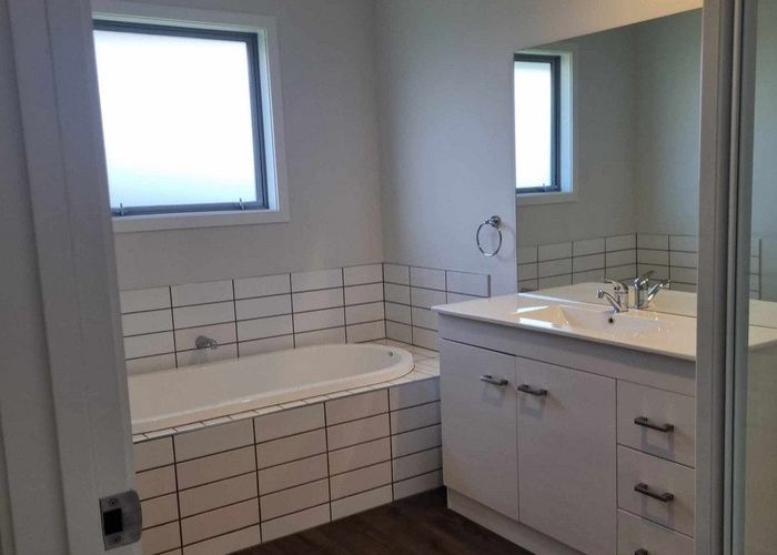  at 5 Turnbull Crescent, Wanaka