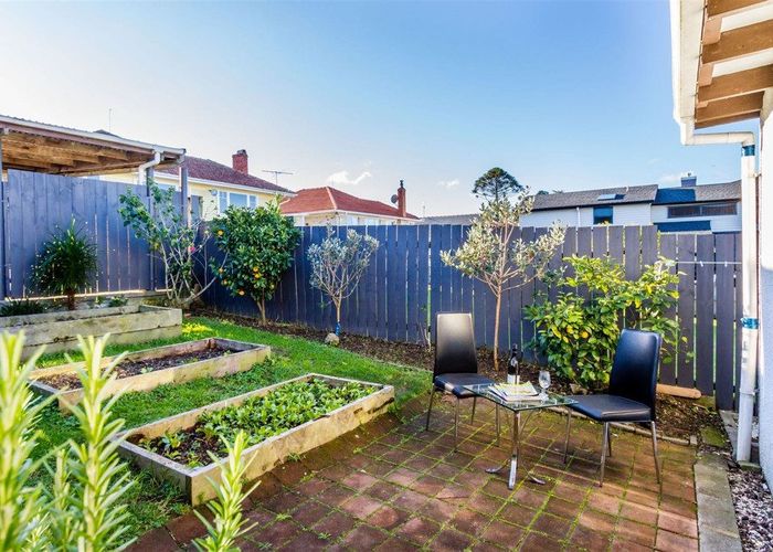  at 3/6 Willcott Street, Mount Albert, Auckland City, Auckland