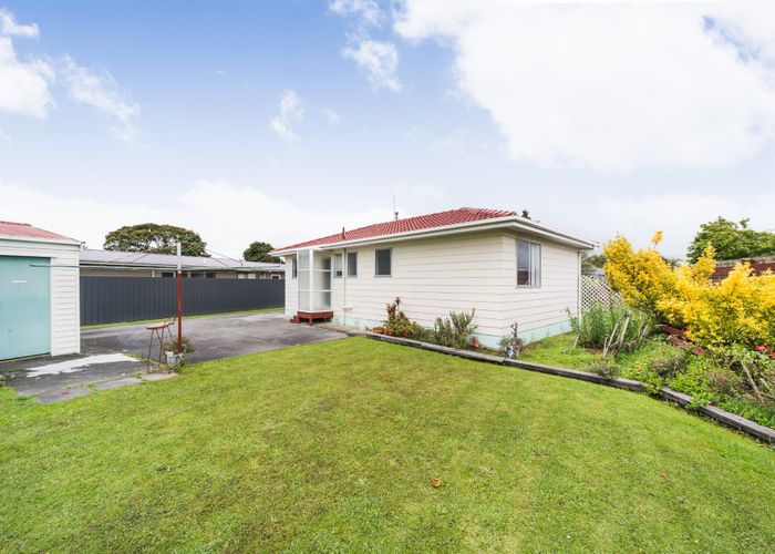  at 43 Acacia Street, Kelvin Grove, Palmerston North, Manawatu / Whanganui