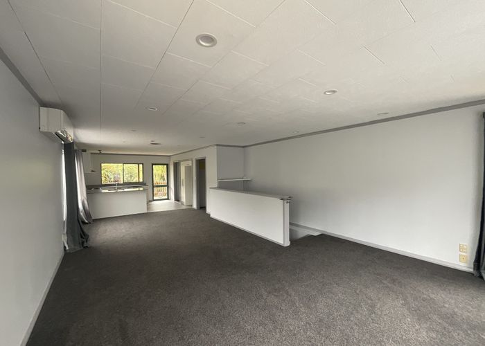  at 39 Carlton Terrace, Westown, New Plymouth