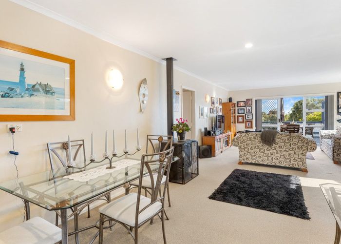  at 33 Wharemauku Road, Raumati Beach, Paraparaumu