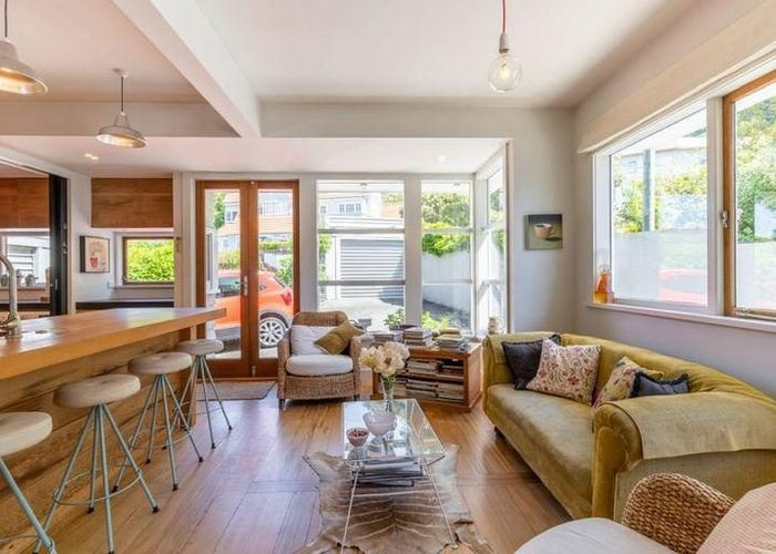  at 6 Burnham Street, Seatoun, Wellington