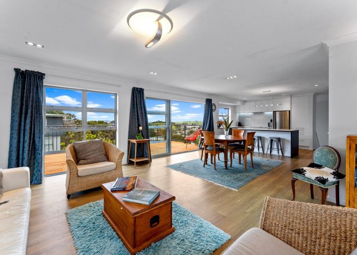  at 15 Montpellier Heights, Arkles Bay, Whangaparāoa