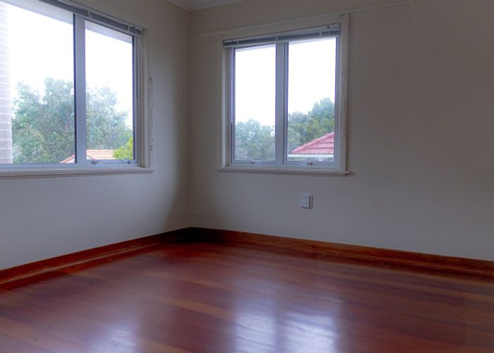  at 27 Kinross Street, Blockhouse Bay, Auckland