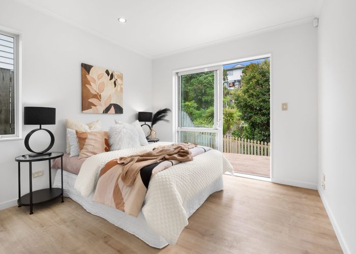  at 33 Mulroy Place, Pinehill, North Shore City, Auckland