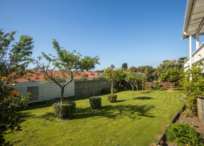  at 8 Lismore Street, Strandon, New Plymouth, Taranaki