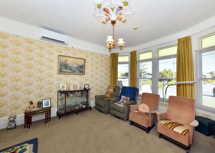  at 27 MacKenzie Avenue, Woolston, Christchurch