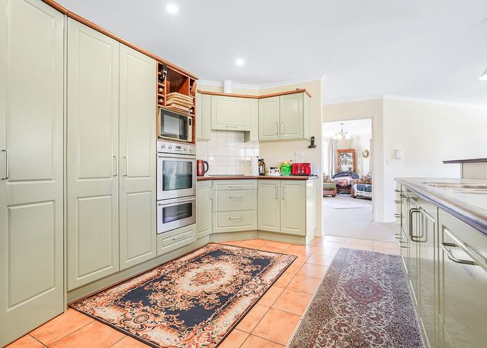  at 101 Dixon Road, Glenview, Hamilton