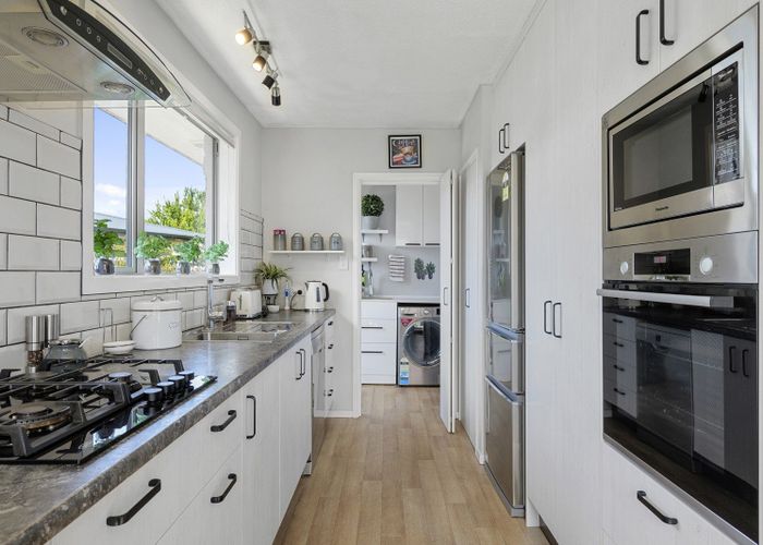  at 2/62A MacKenzie Avenue, Woolston, Christchurch