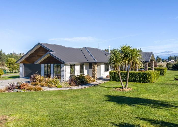  at 421 Belvedere Road, Carrington, Carterton