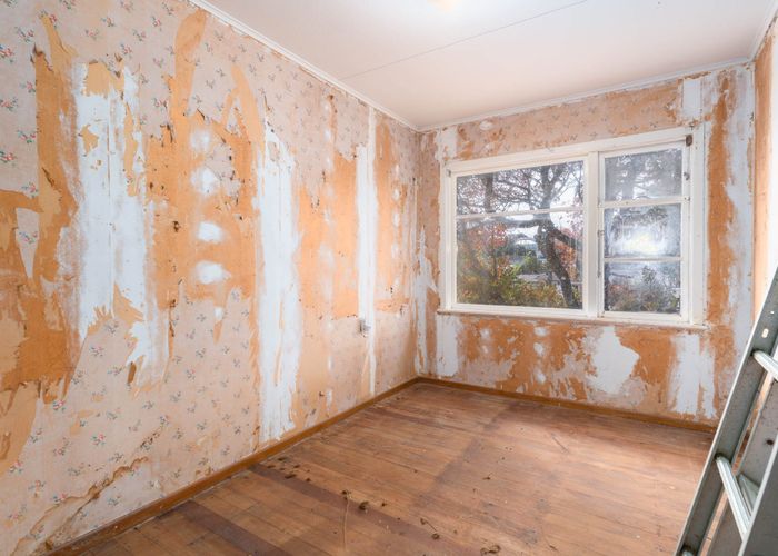  at 10 Berkshire Grove, Cannons Creek, Porirua