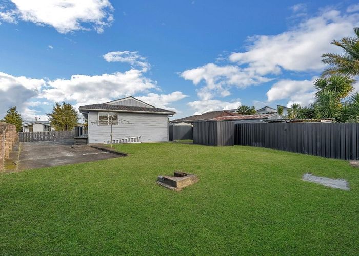  at 5 Tabitha Crescent, Henderson, Auckland