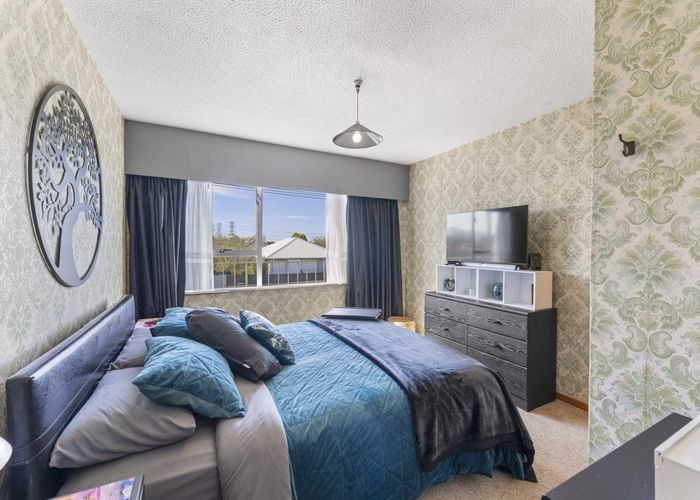  at 1/93 Racecourse Road, Sockburn, Christchurch City, Canterbury