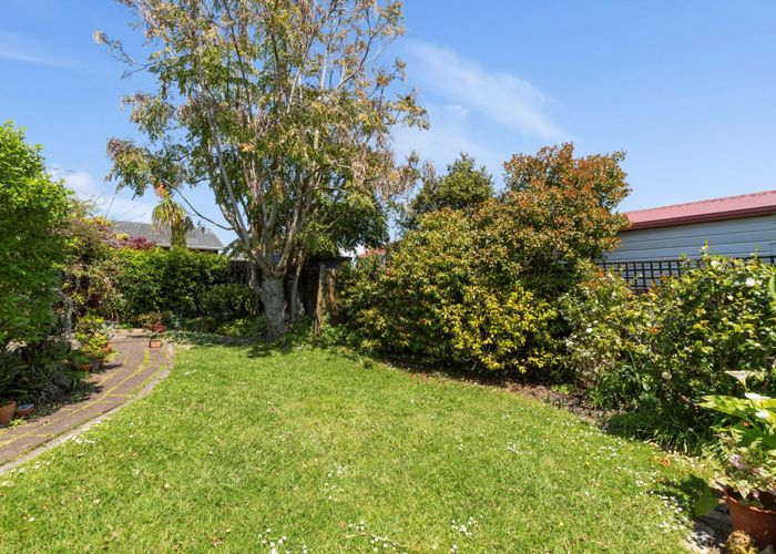  at 60C Donovan Street, Blockhouse Bay, Auckland
