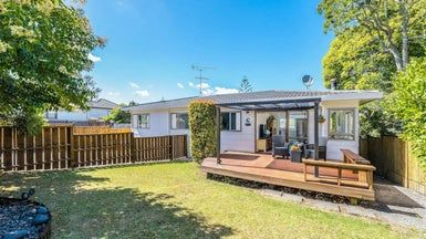  at 2/6 Orton Street, Glenfield, Auckland