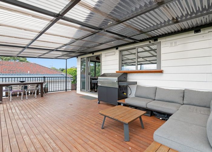  at 1 Devonshire Road, Unsworth Heights, Auckland