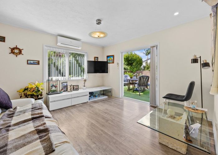  at 32C Fortunes Road, Half Moon Bay, Manukau City, Auckland