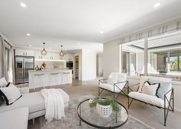  at 8 Bateson Way, Heretaunga, Upper Hutt