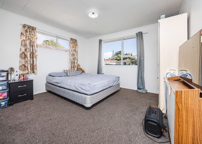  at 5 Israel Avenue, Clover Park, Manukau City, Auckland