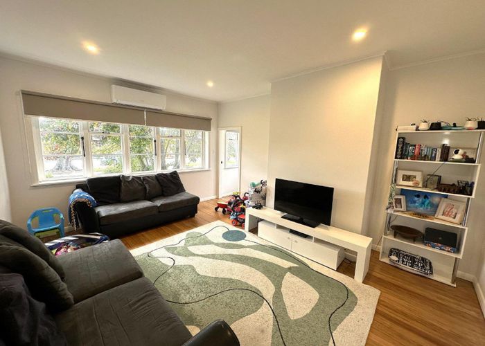  at 260 College Street, West End, Palmerston North, Manawatu / Whanganui