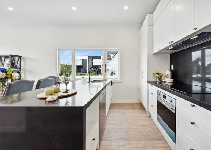  at 16 Tawera Road, Greenlane, Auckland