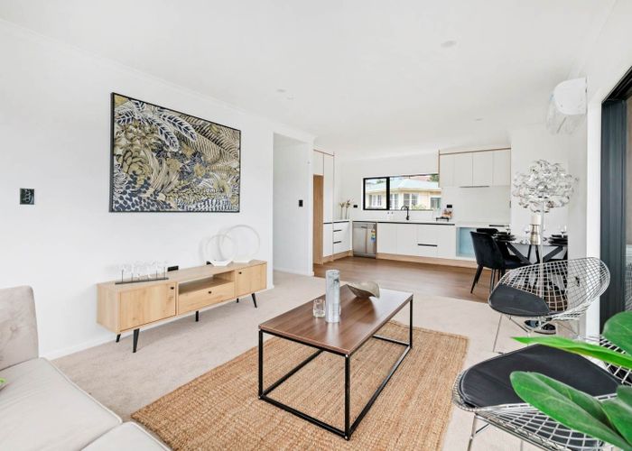  at 2/25 Griffen Park Road, Mount Roskill, Auckland City, Auckland