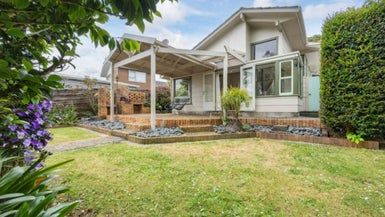 at 11 Lemnos Place, Titirangi, Auckland